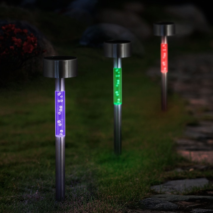 Leszúrható napelemes RGB kerti lámpa