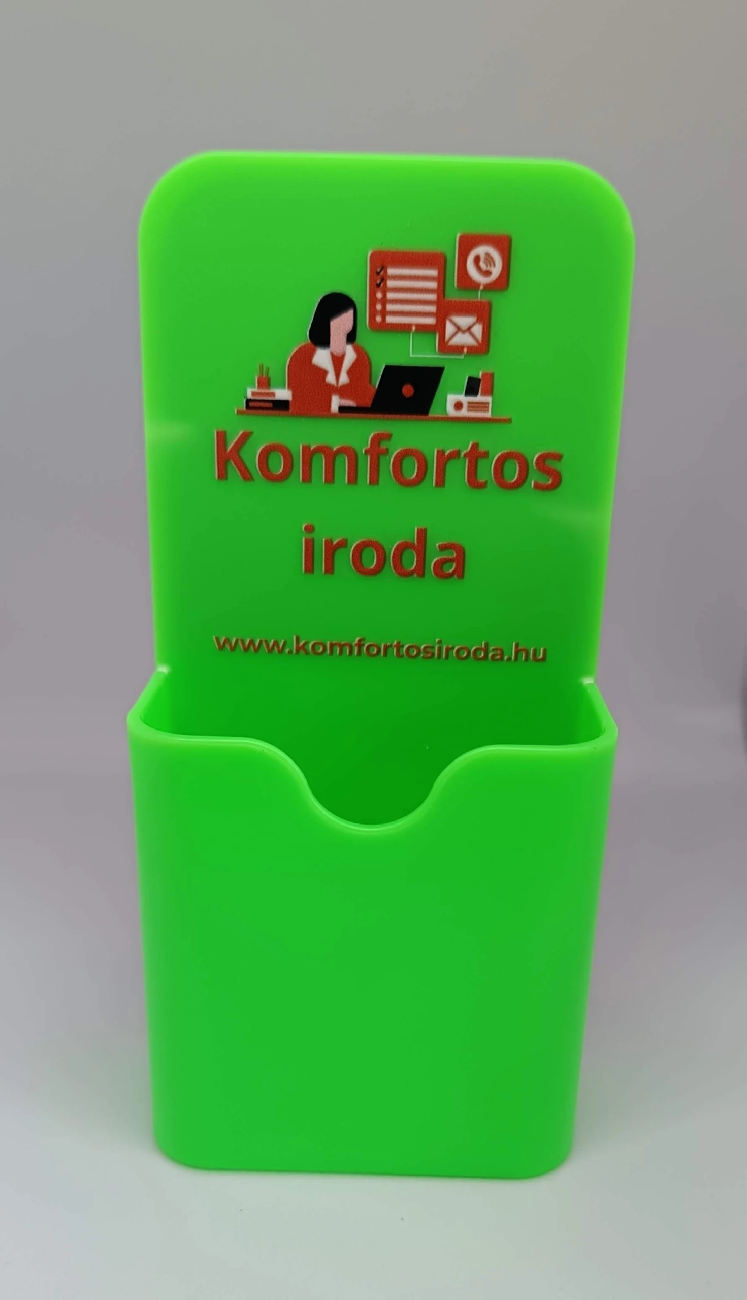 Mágneses tolltartó hűtőre Komfortosiroda logóval